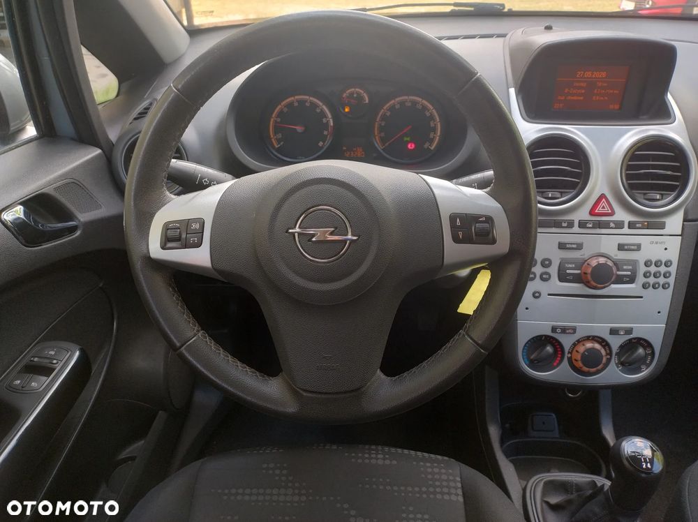 Opel Corsa 1.2 16V Edition / Active - 18