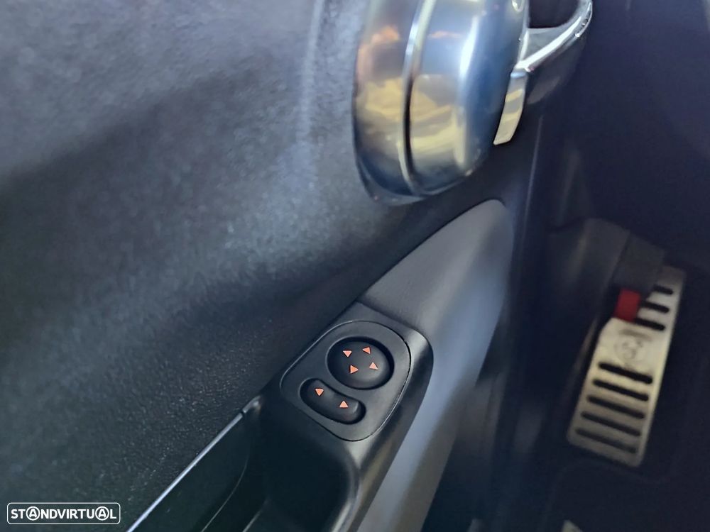 Abarth 695 1.4 T-Jet Tributo 131 Rally - 17