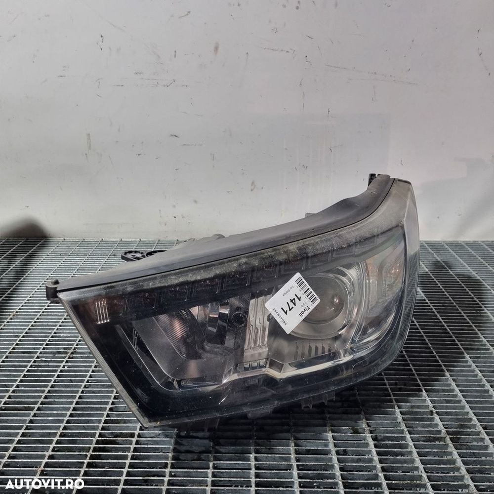 Far Stanga SsangYong Tivoli 2015 - 2019 SUV 4 Usi (1471) Cu lupă - 1