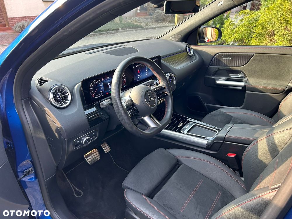 Mercedes-Benz GLA 250e AMG Line - 30