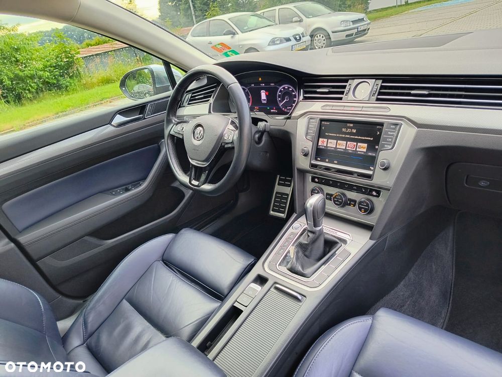 Volkswagen Passat - 28