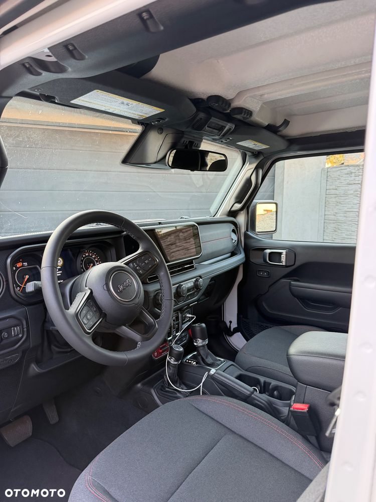 Jeep Wrangler - 7