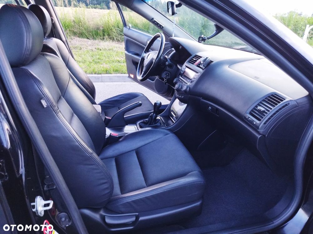 Honda Accord 2.0 i Sport - 15