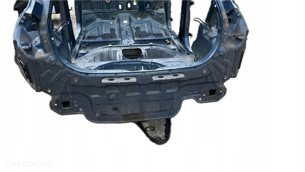 KIA RIO IV V PAS TYŁ TYLNY WANNA PODŁOGA BAGAŻNIKA EU3 17-24
