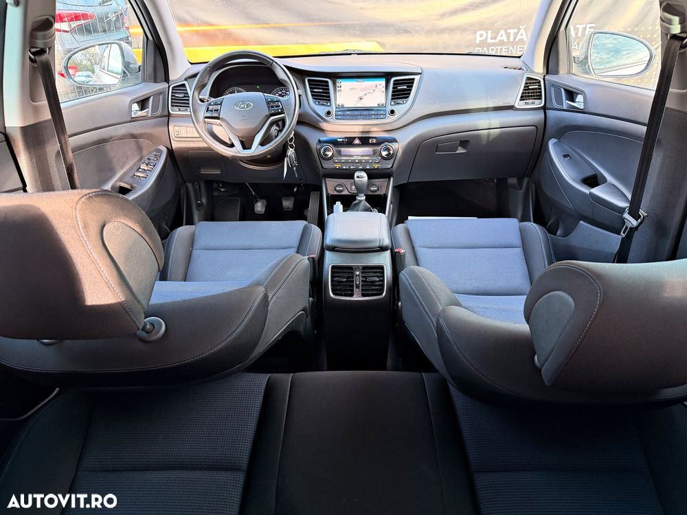 Hyundai Tucson blue 1.7 CRDi 2WD Style - 9