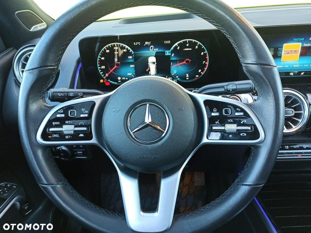 Mercedes-Benz GLB - 14