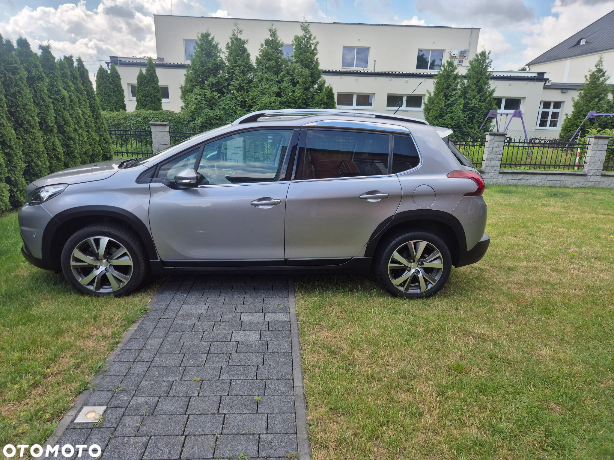 Peugeot 2008 1.6 BlueHDi Crossway S&S - 11