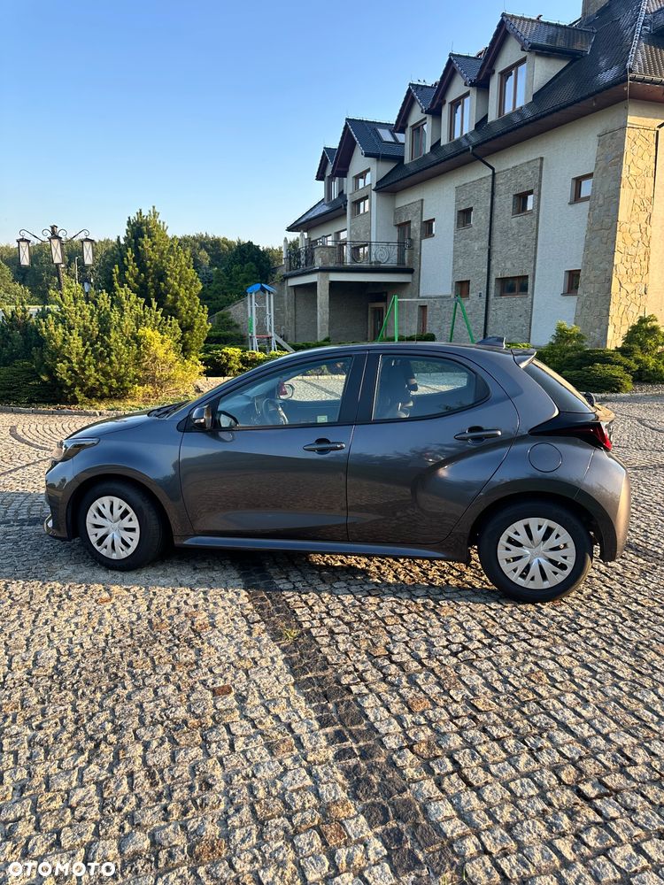 Toyota Yaris 1.5 Comfort CVT - 2