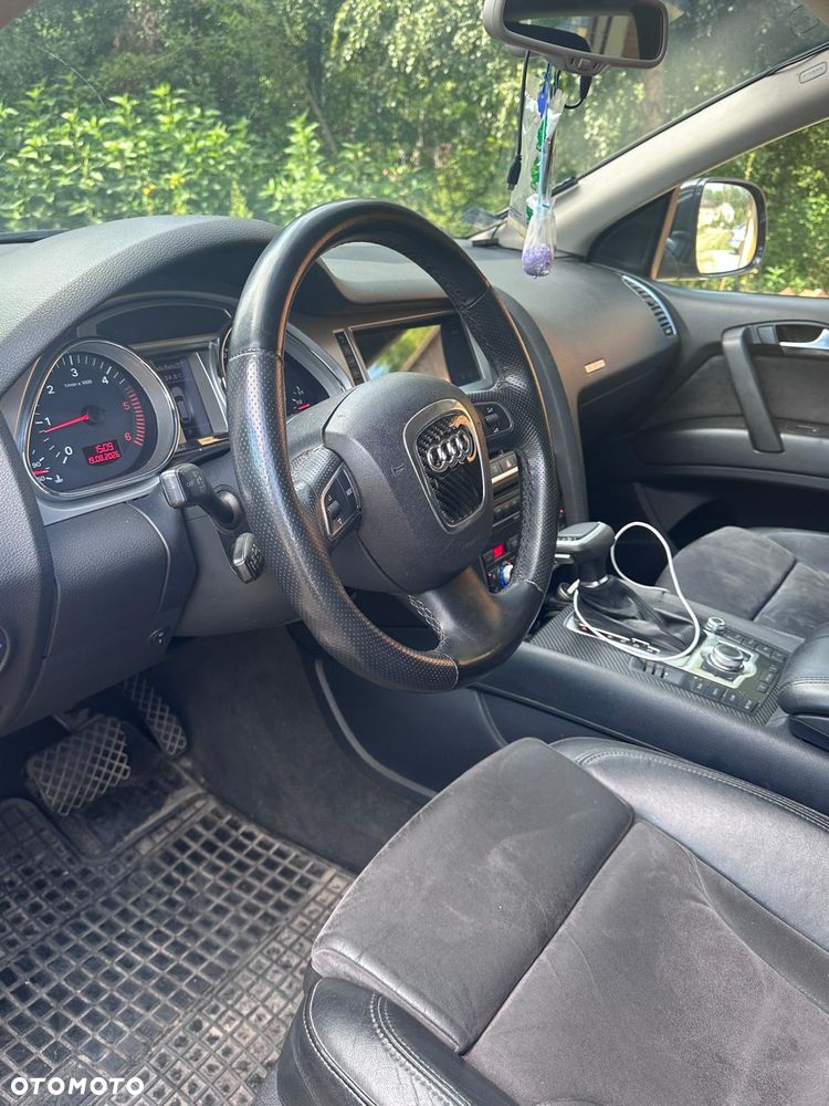 Audi Q7 - 13