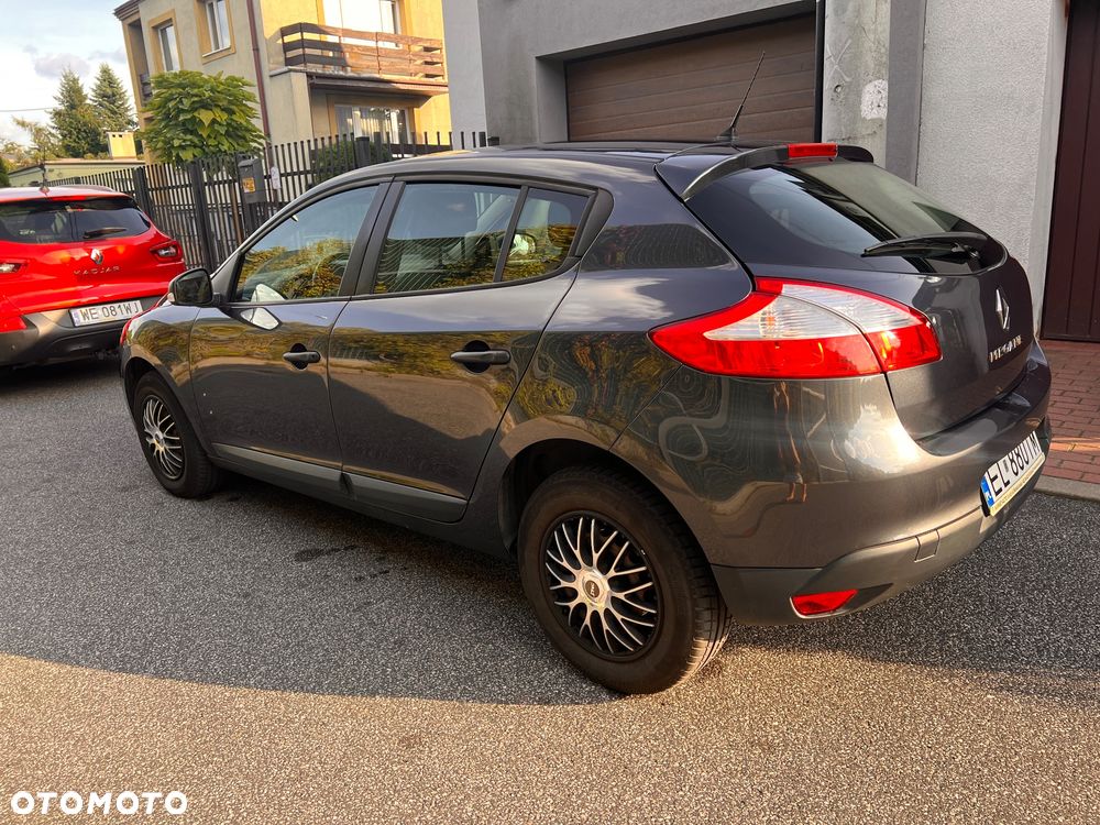 Renault Megane 1.6 16V Generation - 10