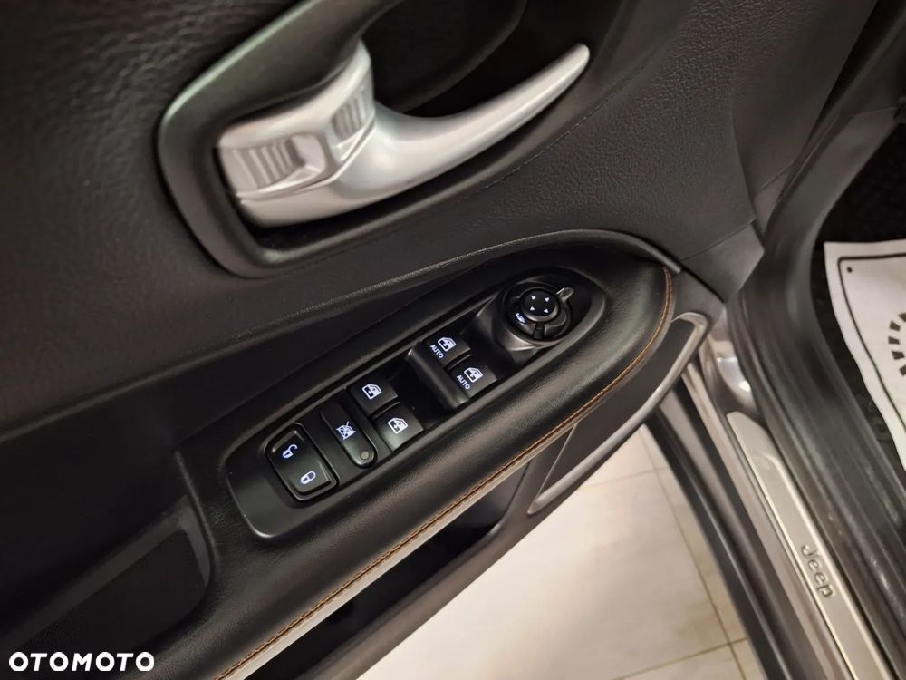 Jeep Compass 1.4 TMair Opening Edition 4WD S&S - 29