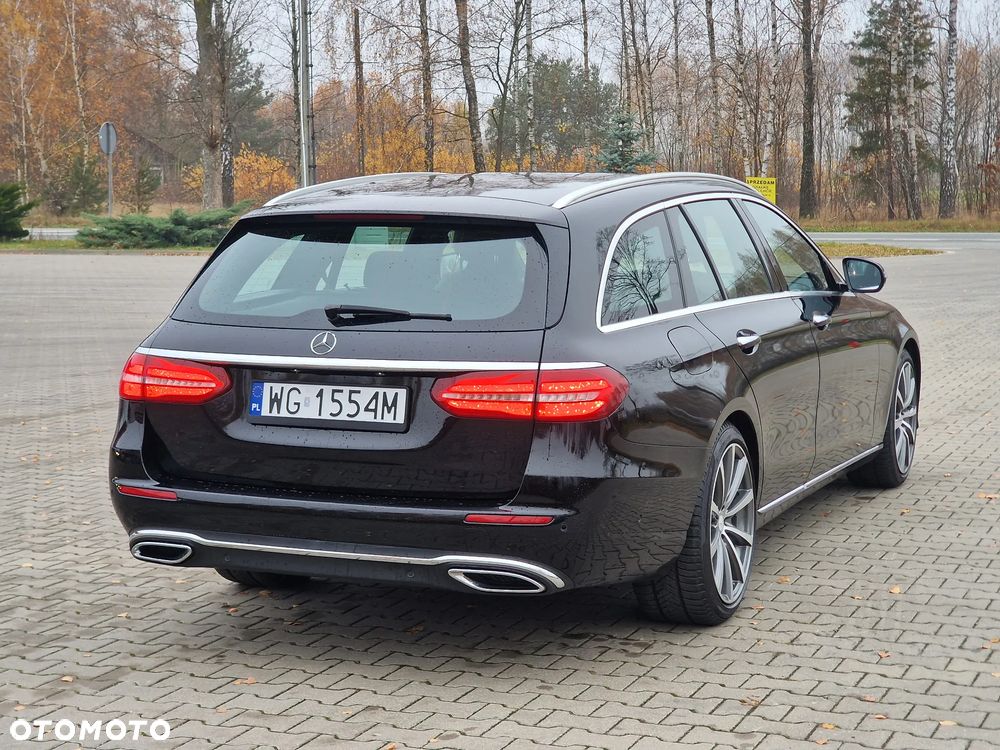 Mercedes-Benz Klasa E 220 d 4Matic 9G-TRONIC AMG Line - 6
