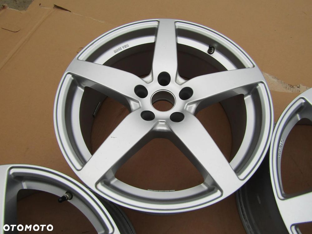 4x Felgi 18 Audi A4 A5 A6 S6 A7 S7 C8 A8 Q3 Q5 Q7 VW Tiguan Mercedes EQ EQC Skoda Karoq Kodiaq Yeti Superb Seat Ateca BMW 8 j 5x112 ET26 - 12
