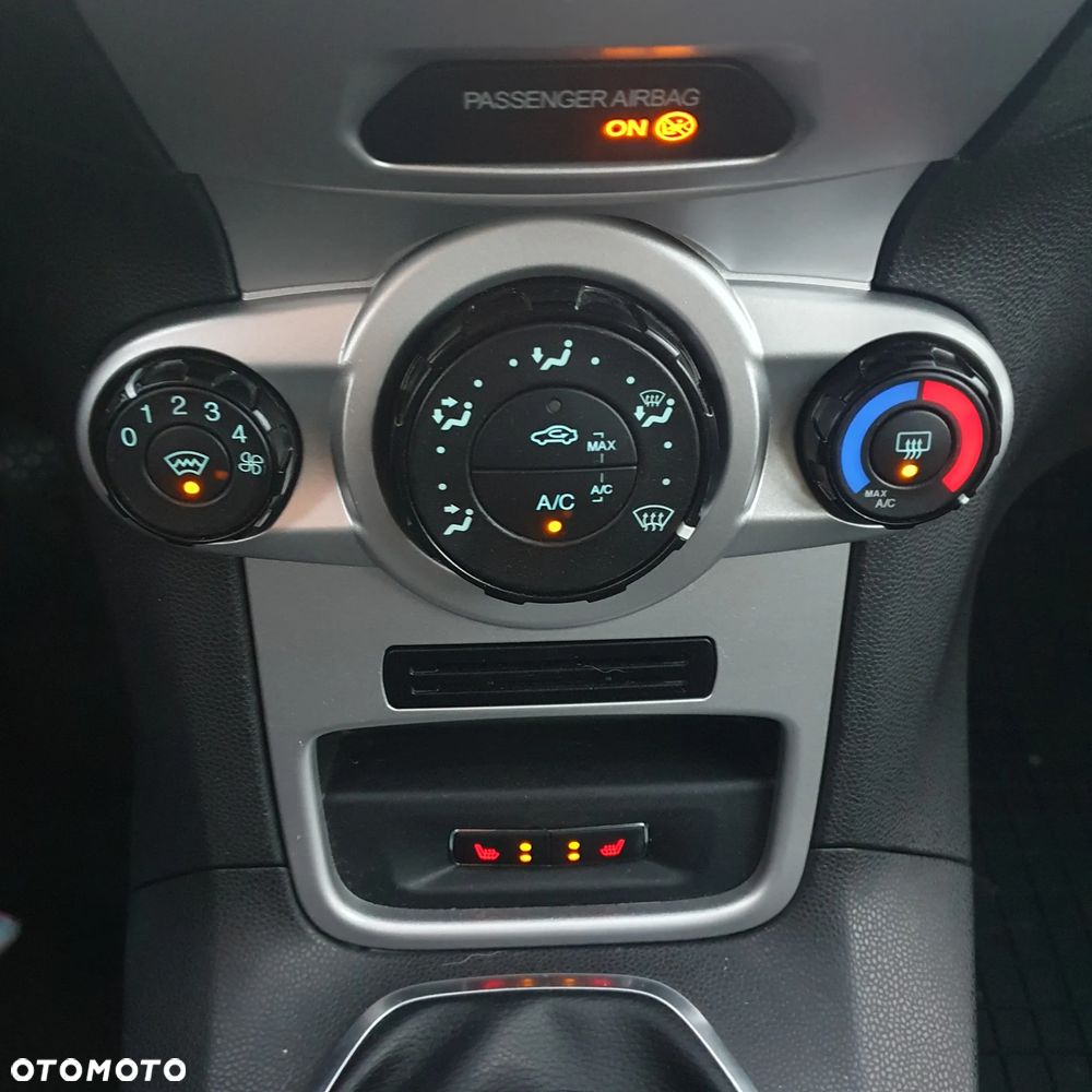 Ford Fiesta 1.25 Platinium X - 16