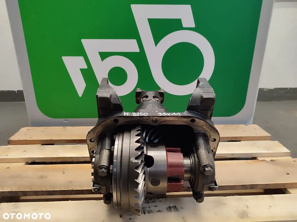 Dyferencjał  33X11  12082  Massey Ferguson 8250 - 1