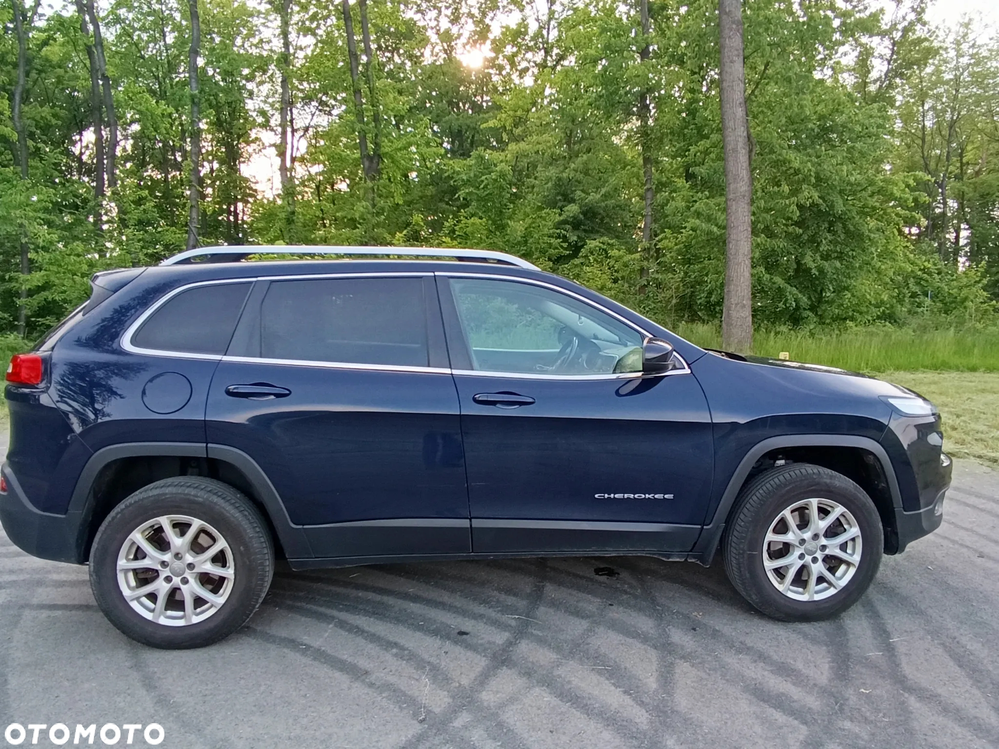 Jeep Cherokee - 6