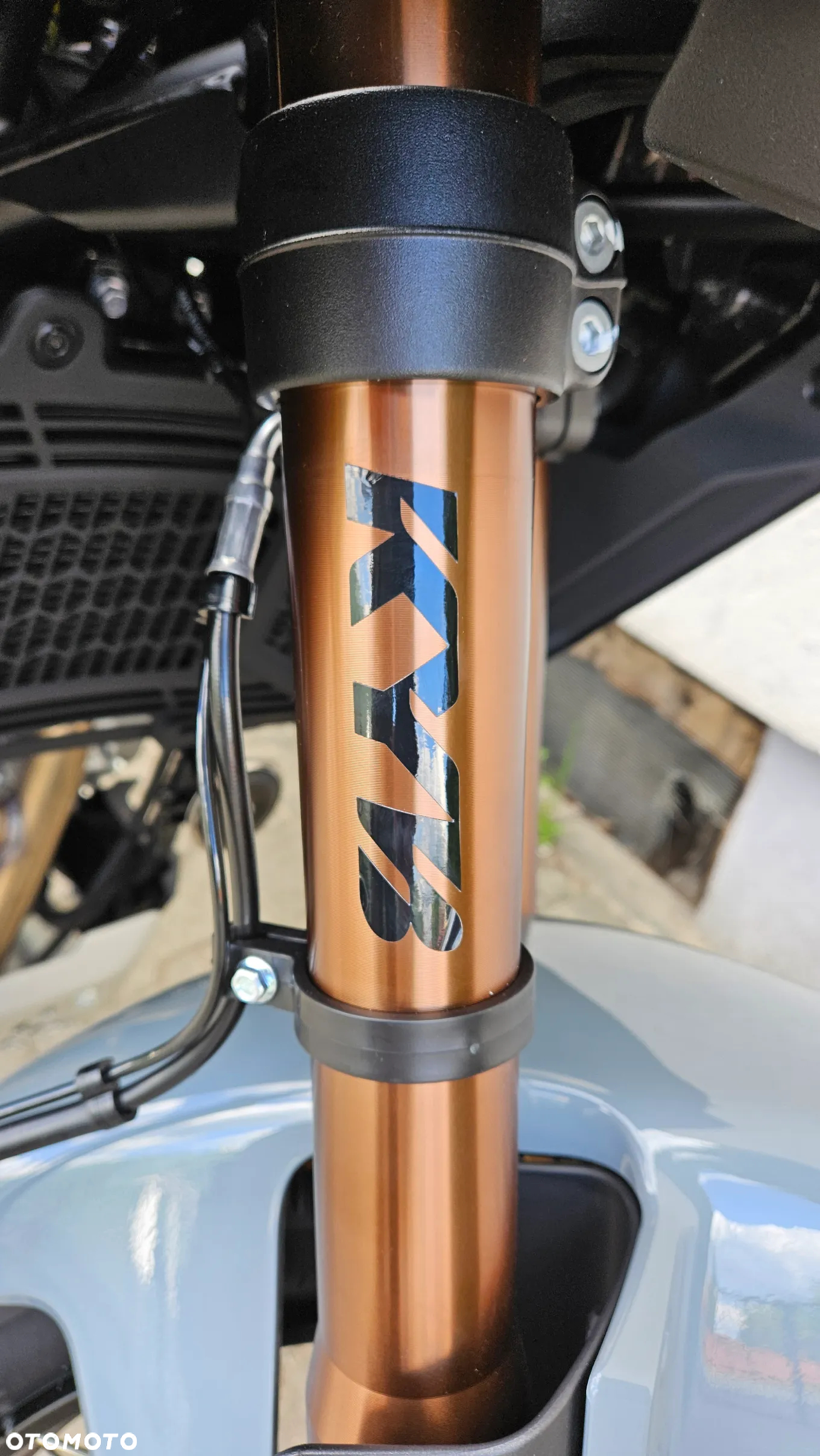 CFMoto MT - 8