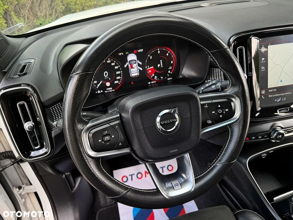 Volvo XC 40 D3 R-Design - 22