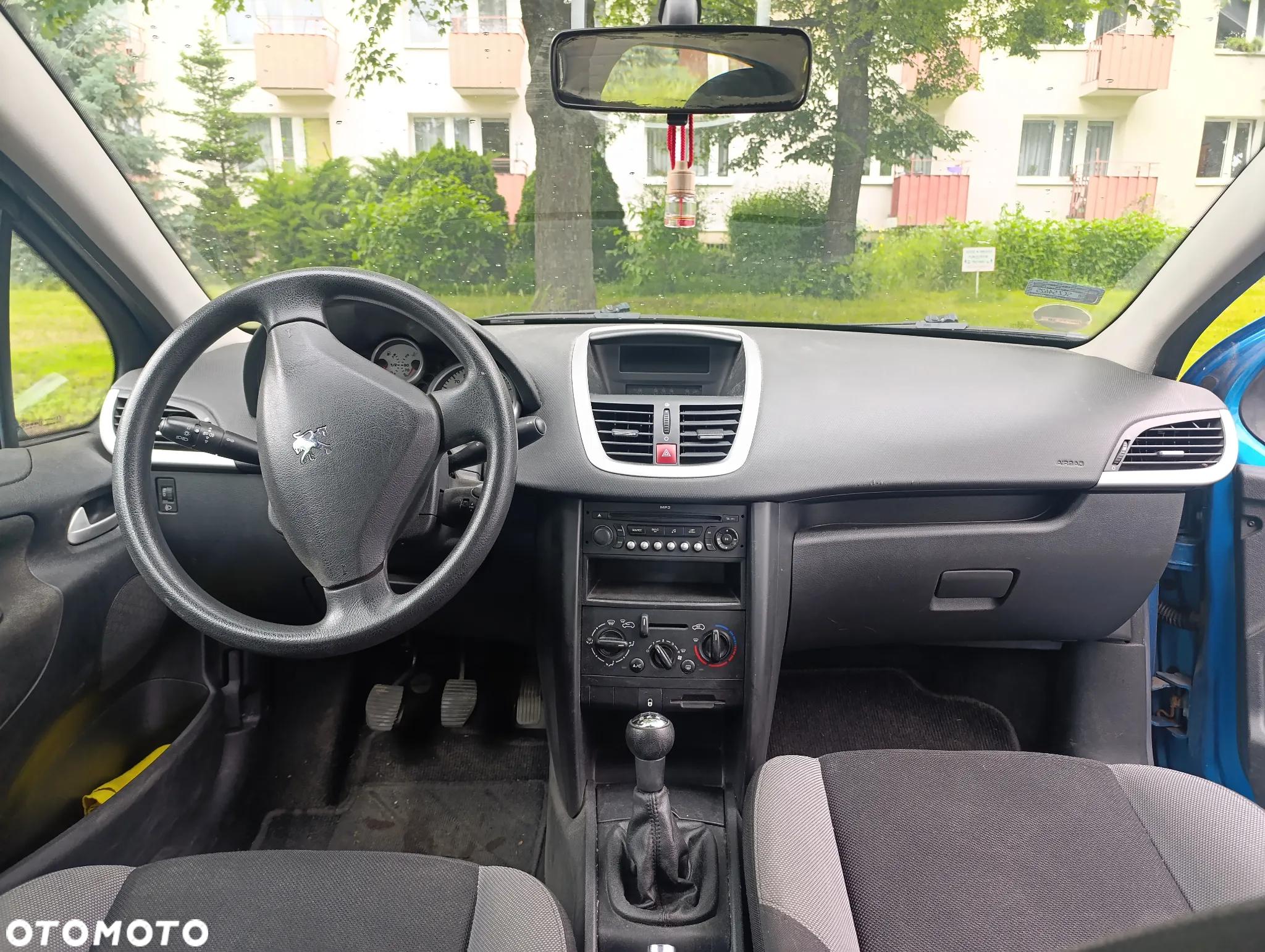 Peugeot 207 1.4 16V Trendy - 15