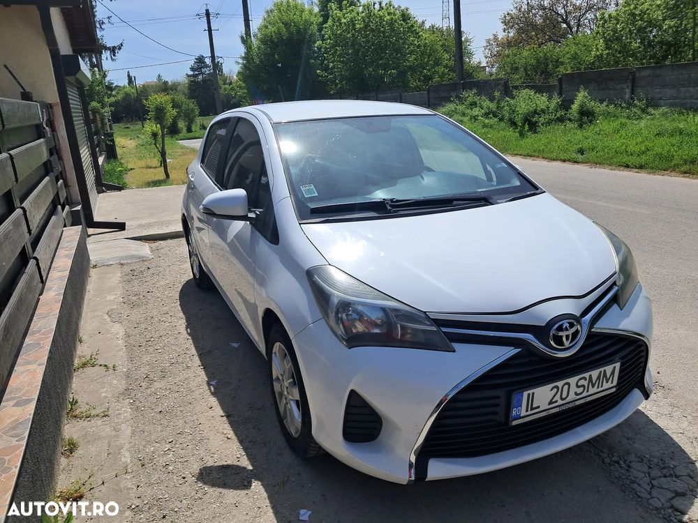 Toyota Yaris 1.3 VVT-i Luna - 4