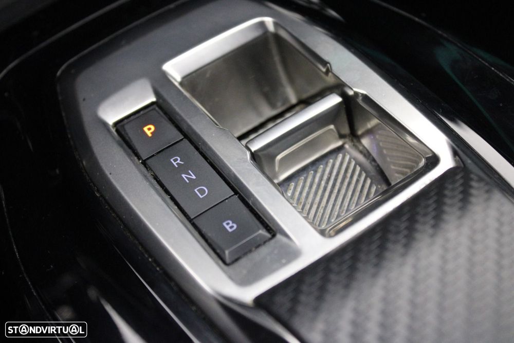 Peugeot e-2008 50 kWh GT - 25