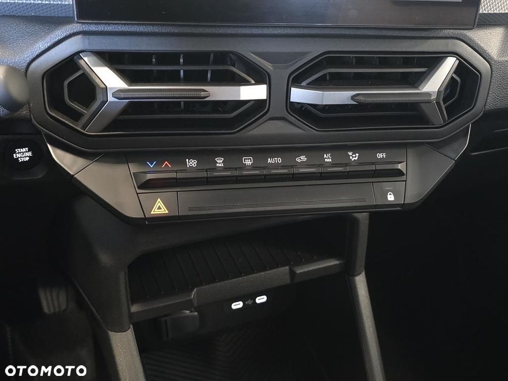 Dacia Duster 1.8 Full Hybrid 155 Journey MMT - 20