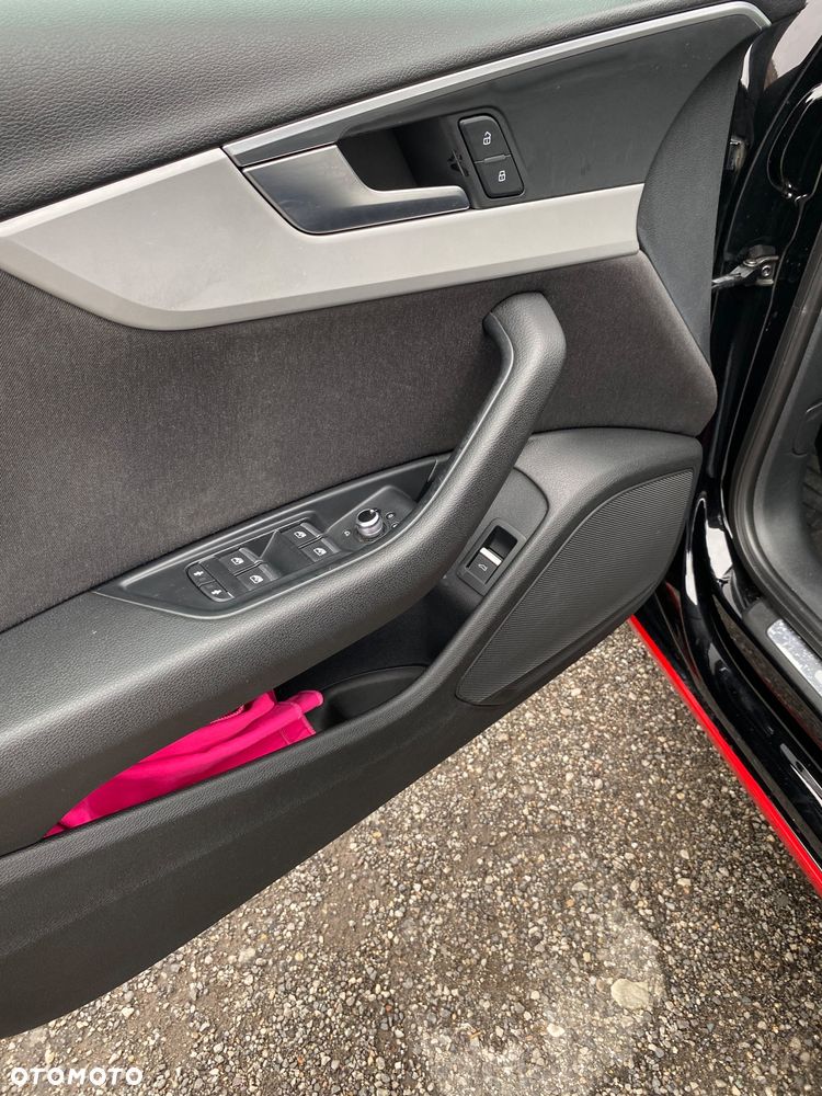 Audi A4 Avant 2.0 TDI S tronic - 10