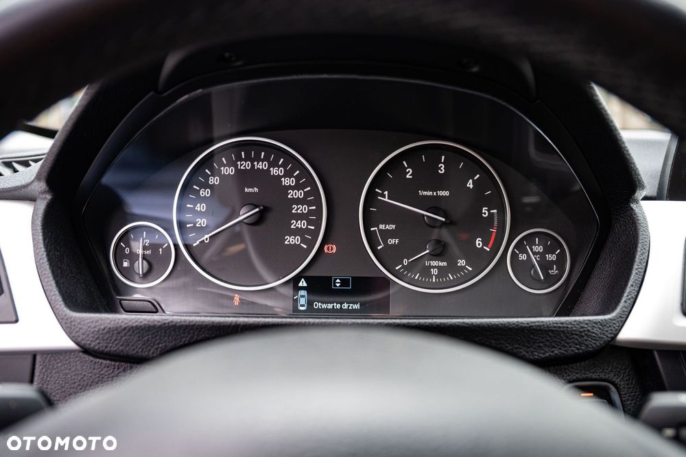 BMW Seria 3 318d DPF - 9