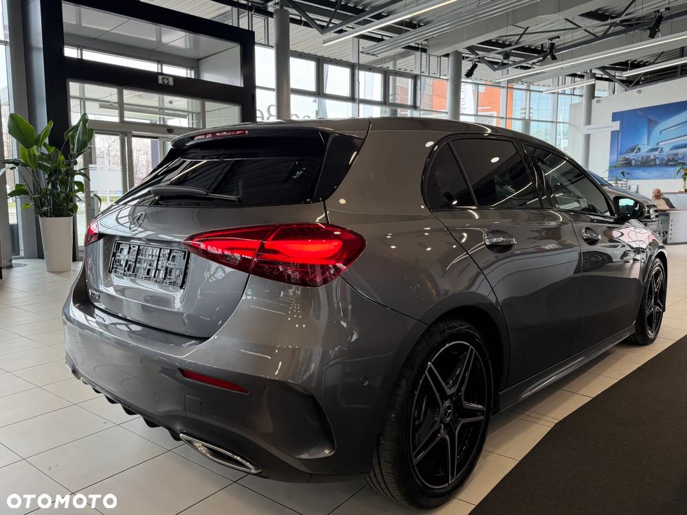 Mercedes-Benz Klasa A 200 AMG Line 7G-DCT - 9