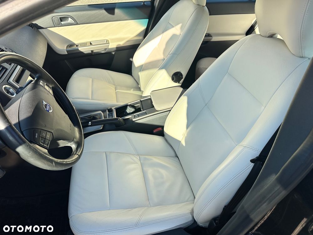 Volvo S40 1.6D Momentum - 21