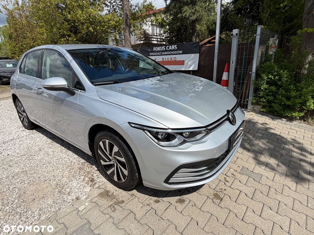 Volkswagen Golf - 6