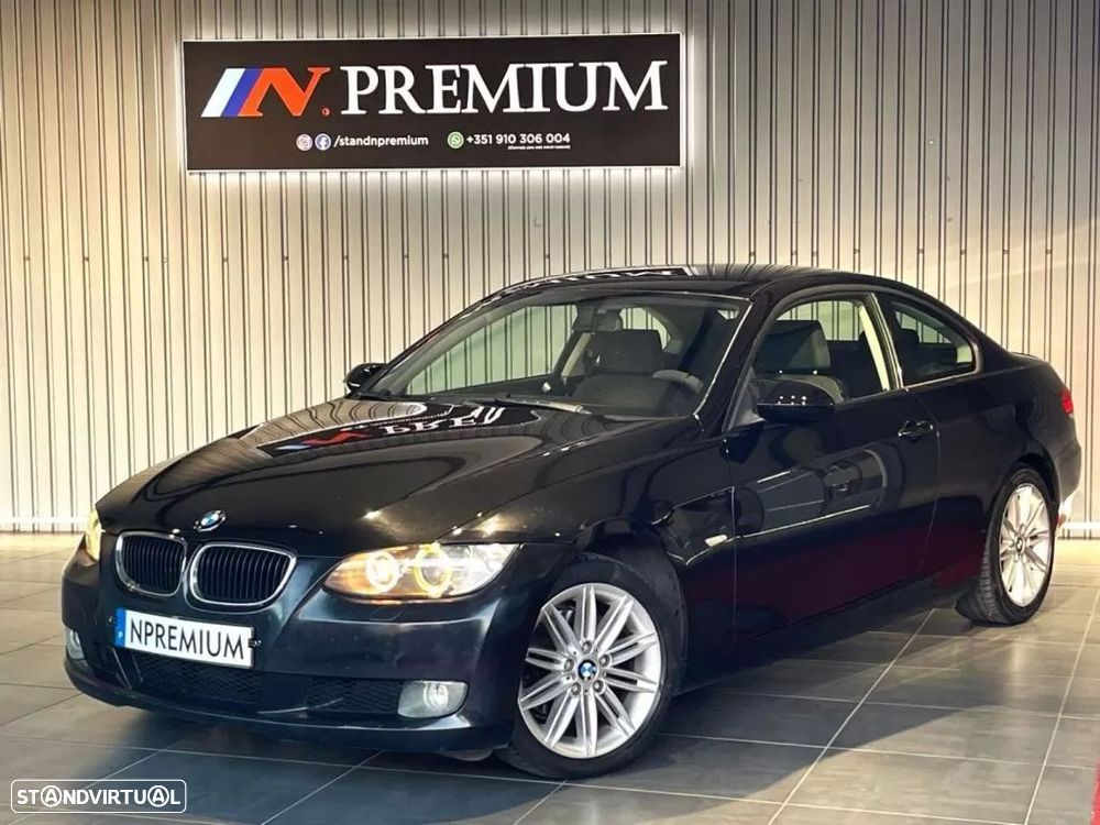 BMW 320 i Coupe - 2