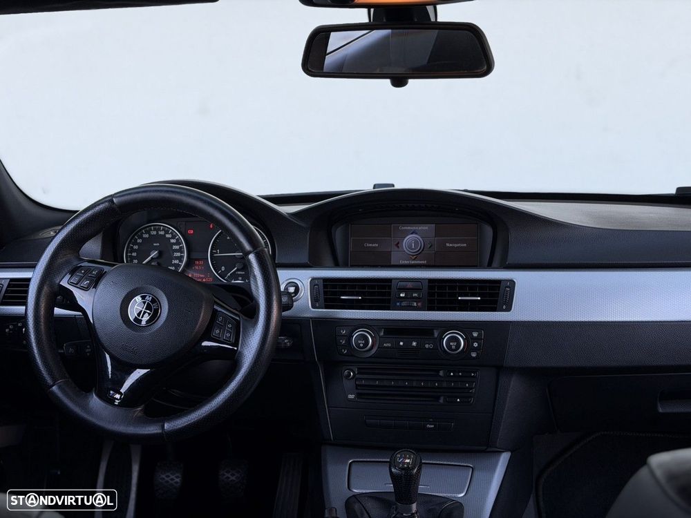 BMW 318 d Pack M - 20