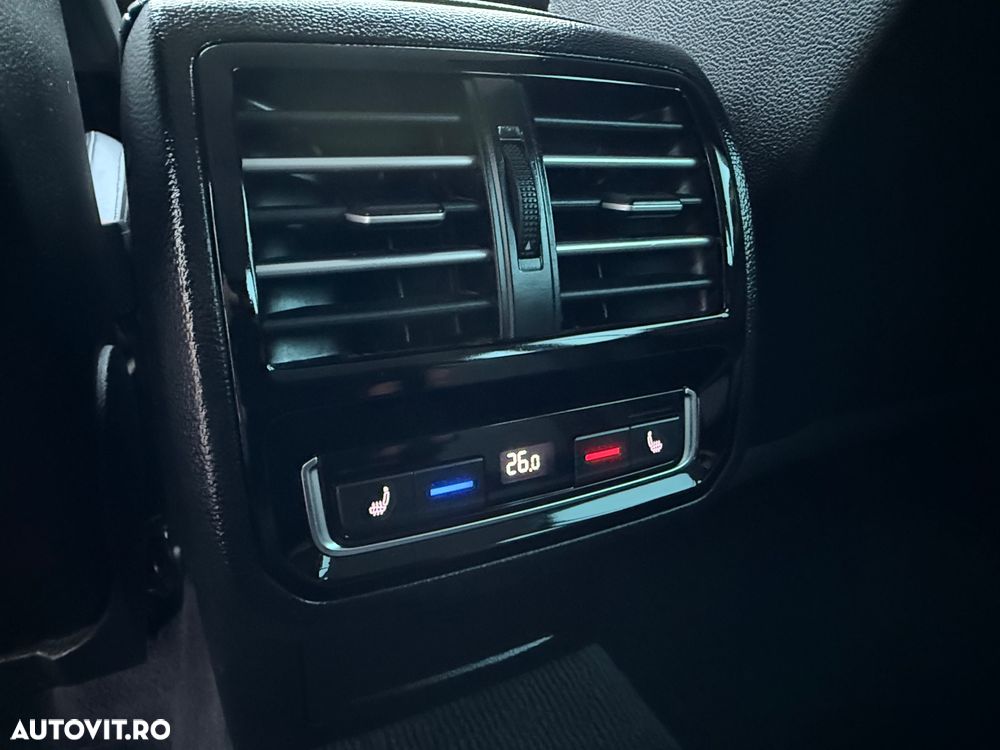 Volkswagen Passat 2.0 TDI SCR (BlueMotion Technology) 4Motion Highline - 24