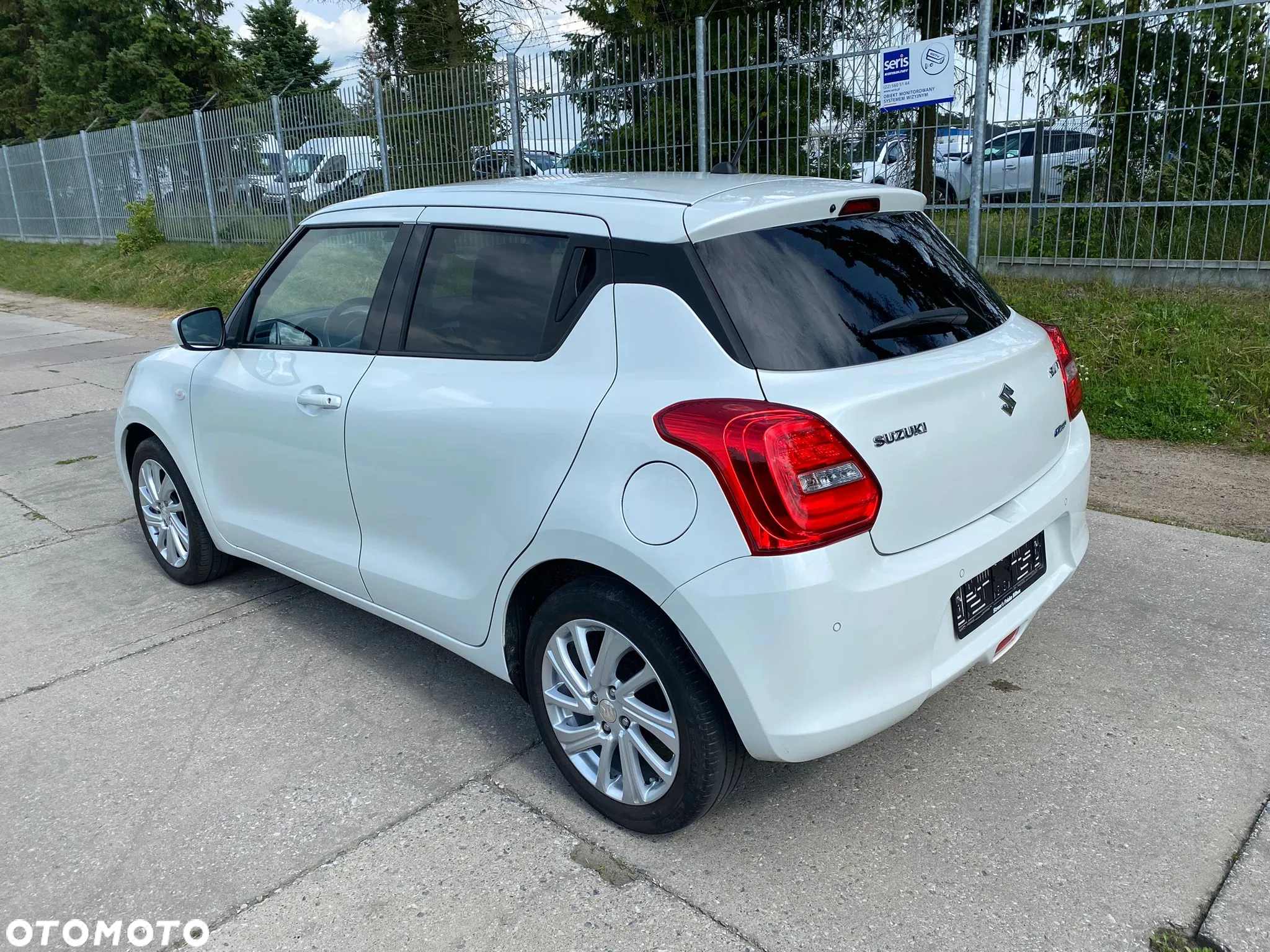Suzuki Swift - 4