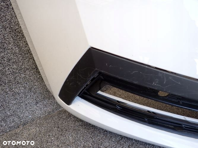 SKODA OCTAVIA IV zderzak przedni przód wloty powietrza - 7