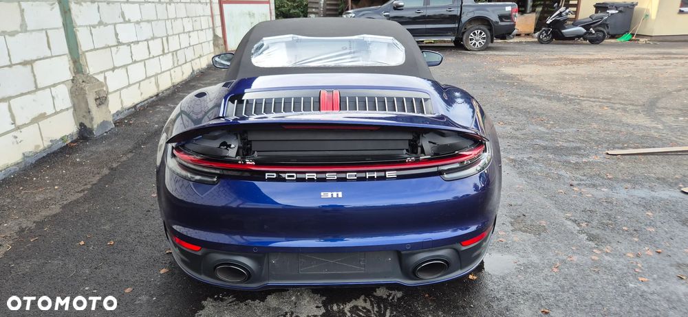 Porsche 911 Carrera 4S - 7