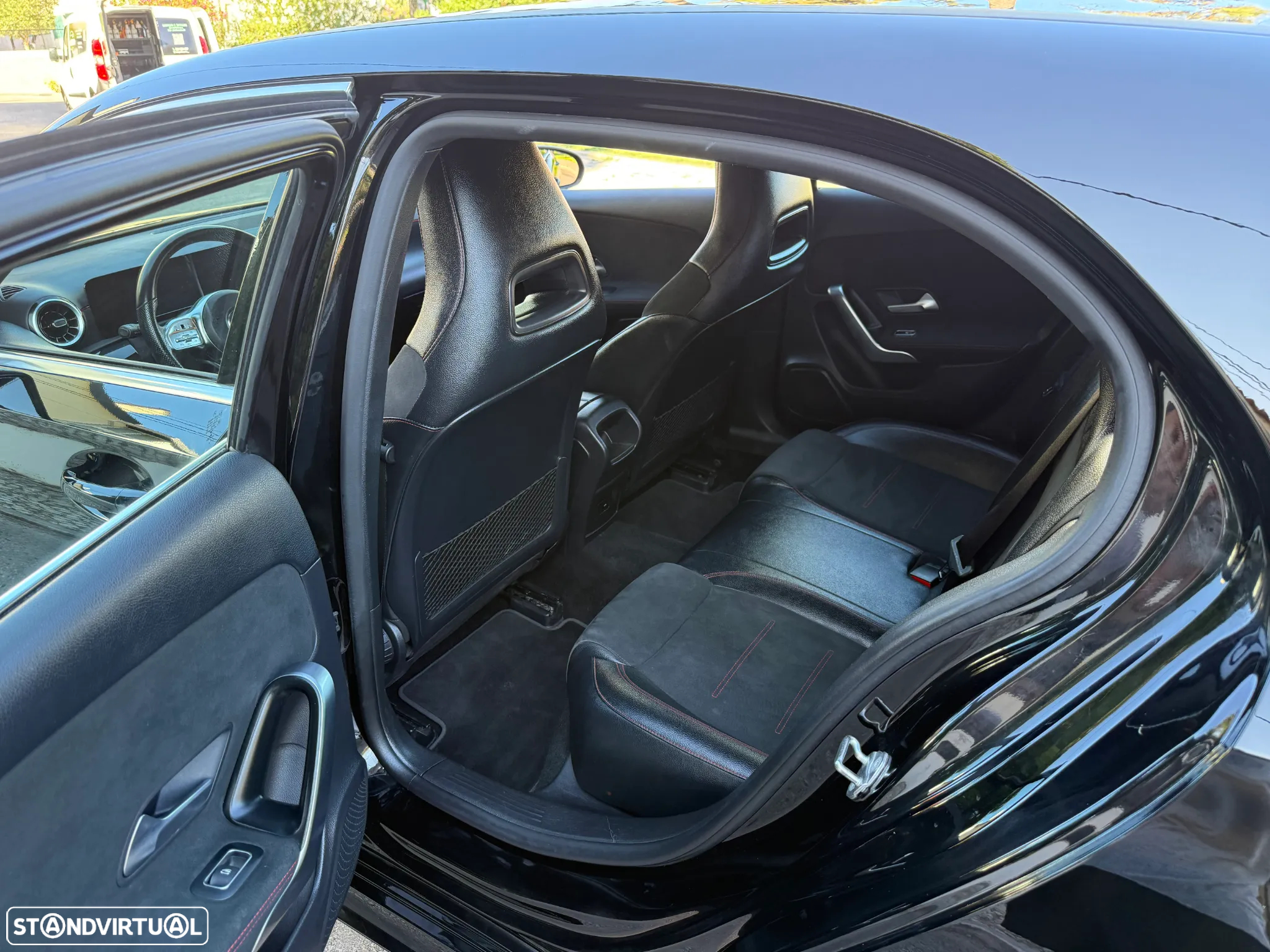 Mercedes-Benz A 180 d AMG Line - 7