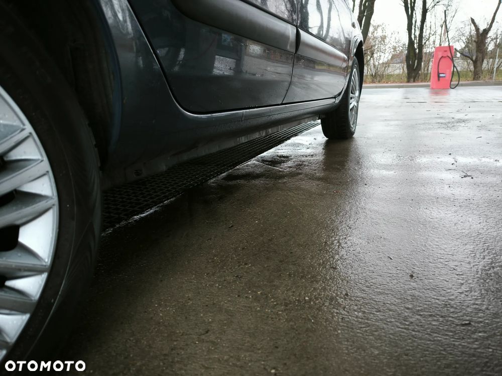 Renault Clio - 15