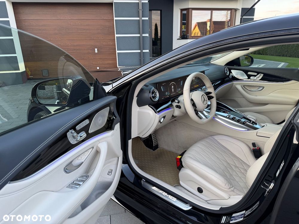 Mercedes-Benz AMG GT 43 4-Matic+ Special Edition Red - 9