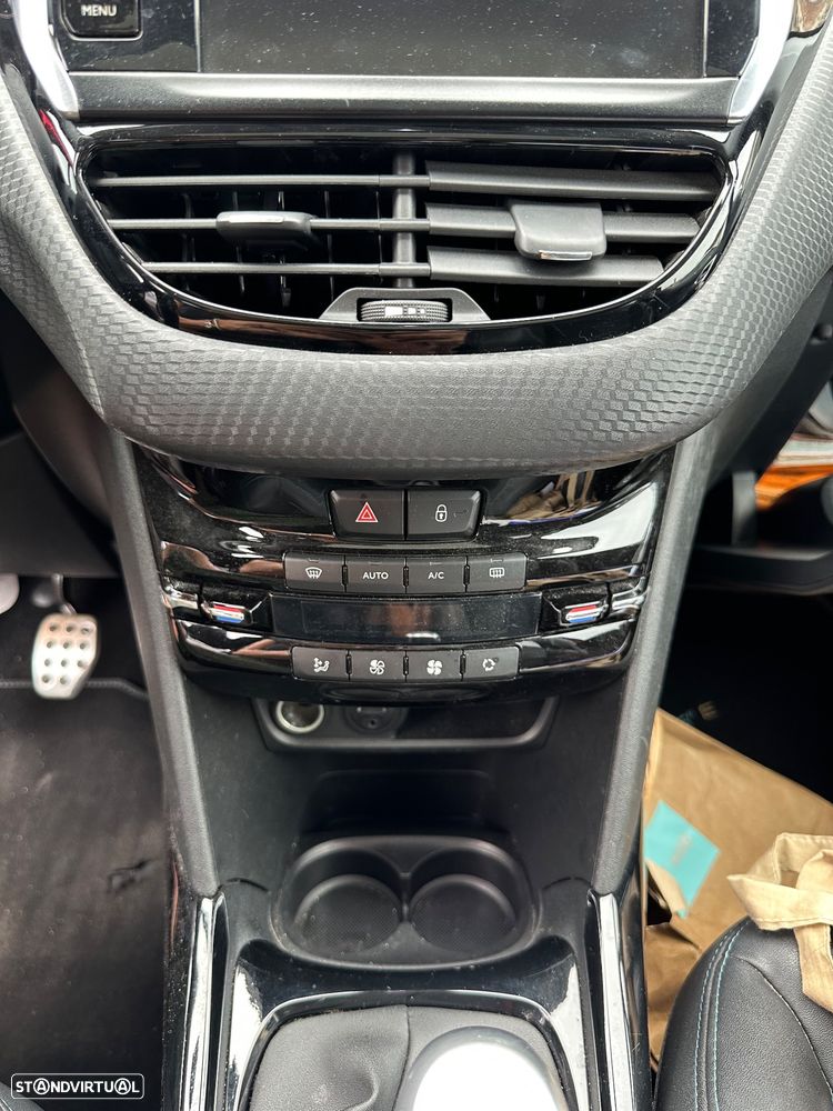 Peugeot 2008 - 22