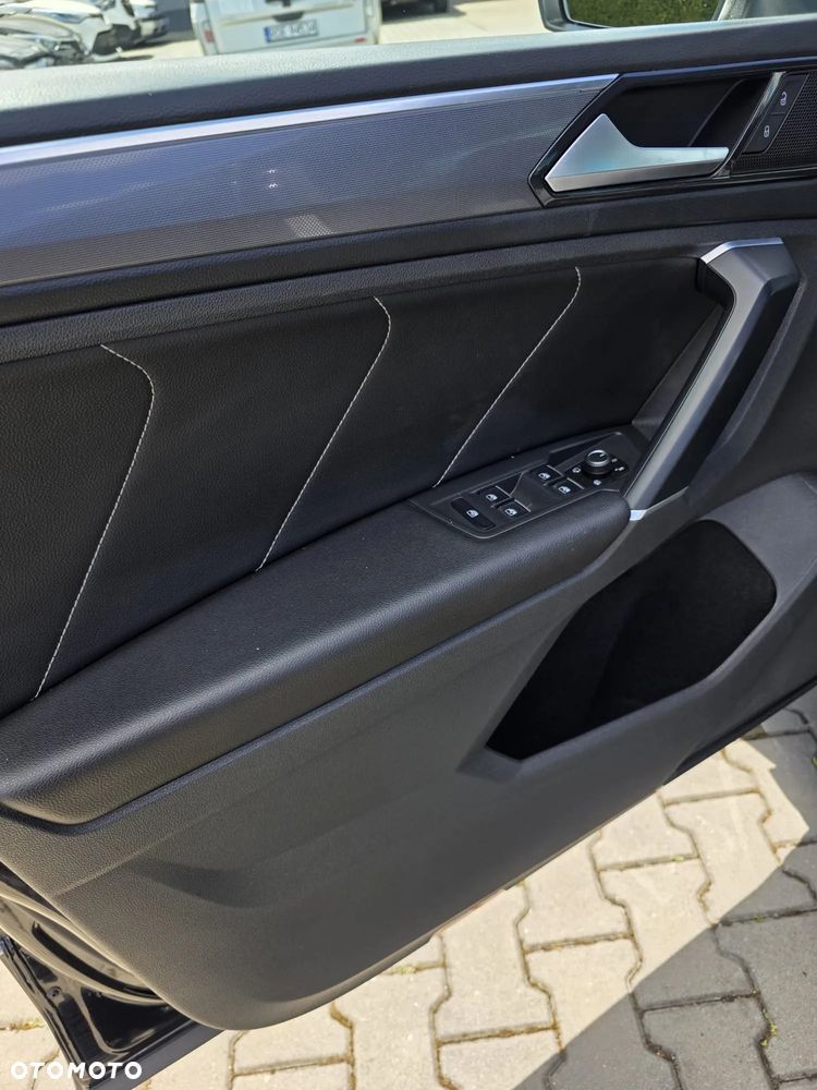 Volkswagen Tiguan 2.0 TDI SCR DSG R-Line - 23