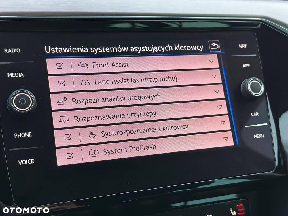 Volkswagen Passat 2.0 TDI SCR DSG Highline - 20