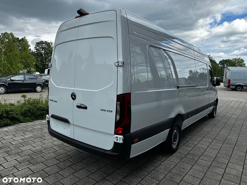 Mercedes-Benz Sprinter - 7