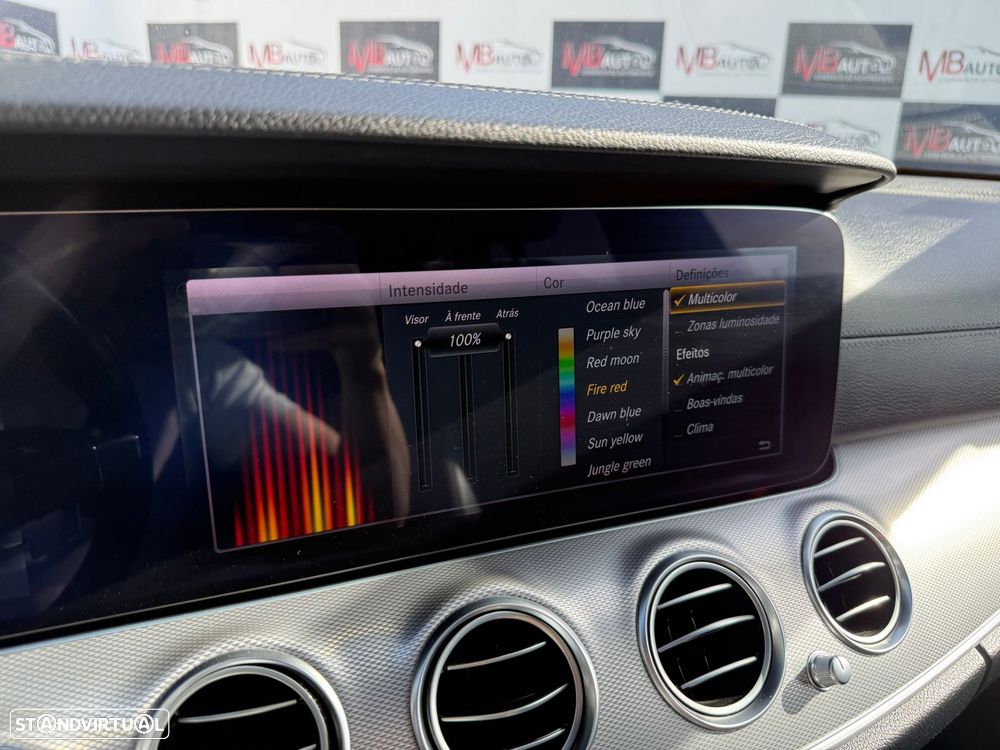 Mercedes-Benz E 300 de AMG Line - 53