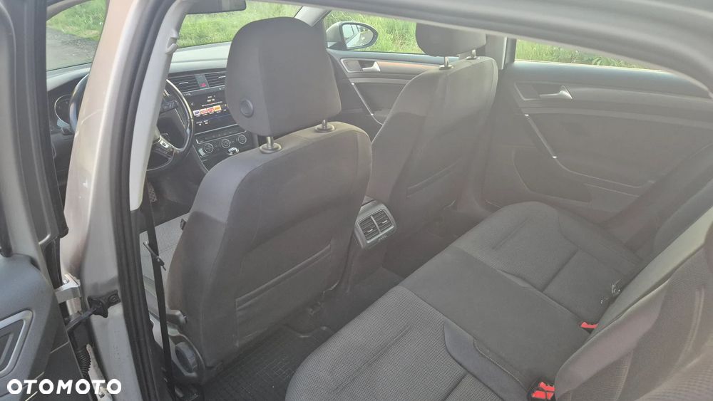 Volkswagen Golf 1.6 TDI BMT Comfortline - 8