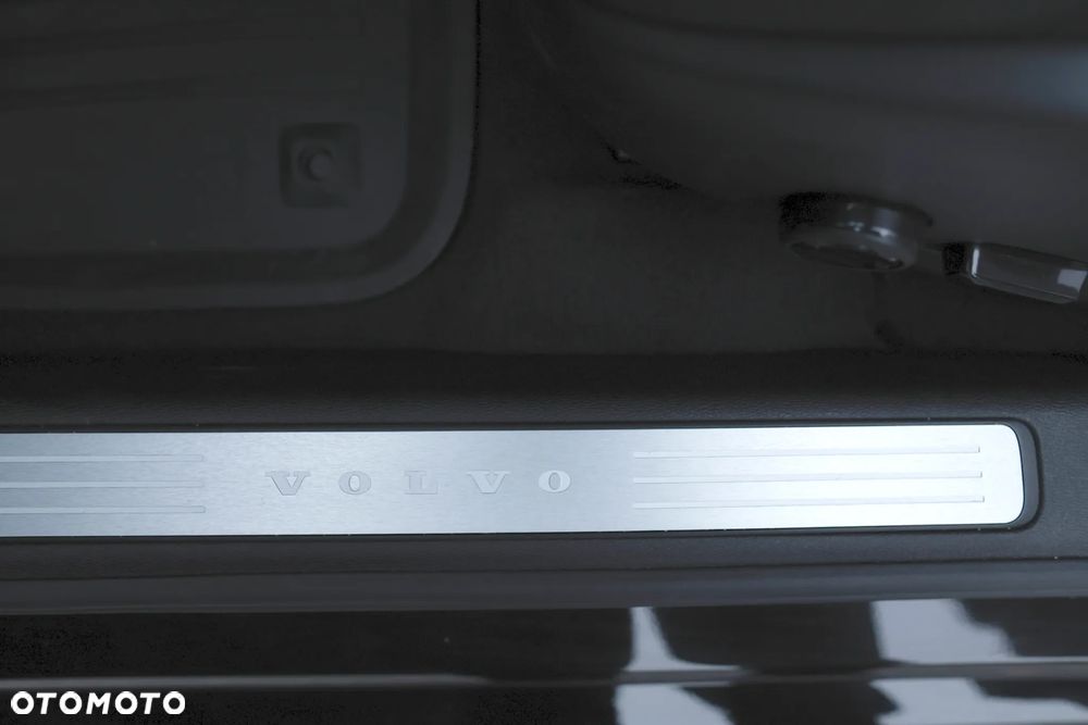 Volvo S90 - 17
