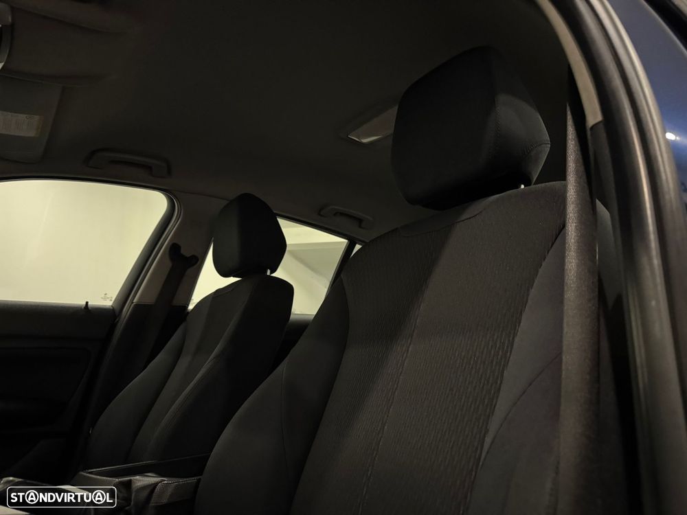 BMW 116 d Line Urban - 26