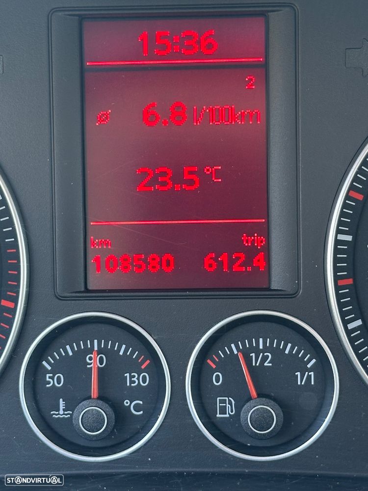 VW Jetta 1.4 TSI Sportline - 11
