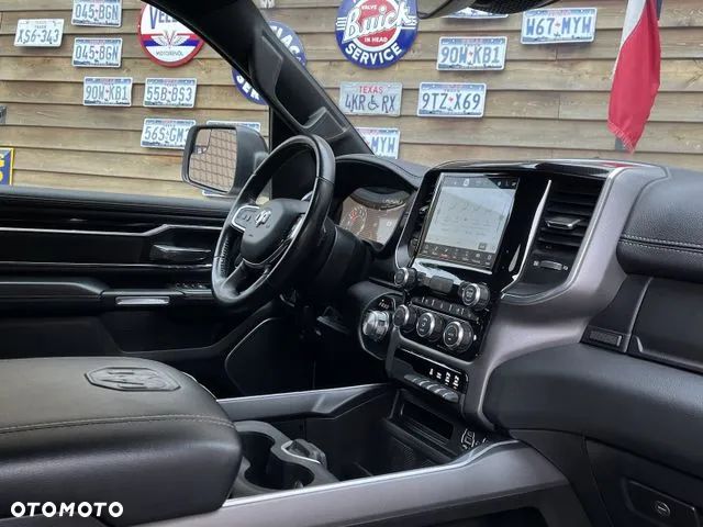 RAM 1500 Crew Cab Laramie - 23